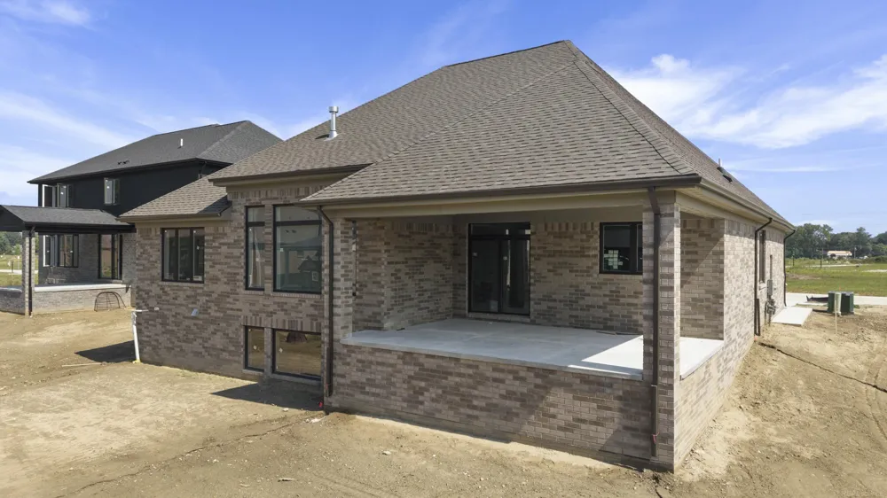54413 Palomino Drive Shelby Charter Township, MI 48316