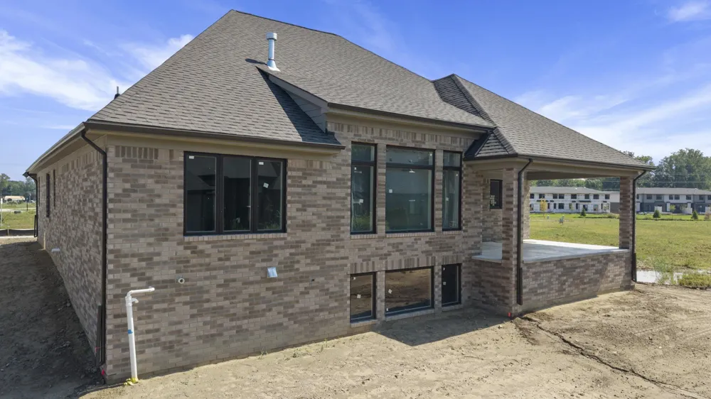 54413 Palomino Drive Shelby Charter Township, MI 48316
