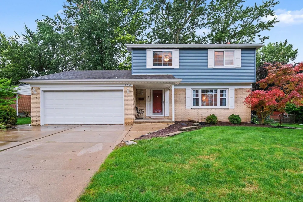 542 Eastlook Drive Saline City, MI 48176