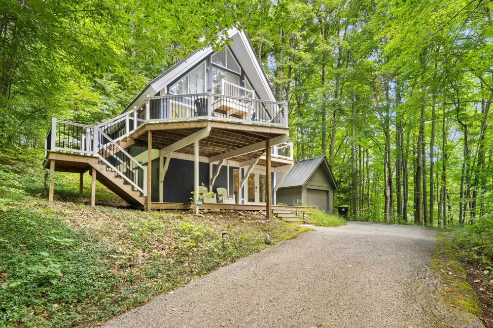6631 Wasservalden Strasse Custer Township, MI 49615