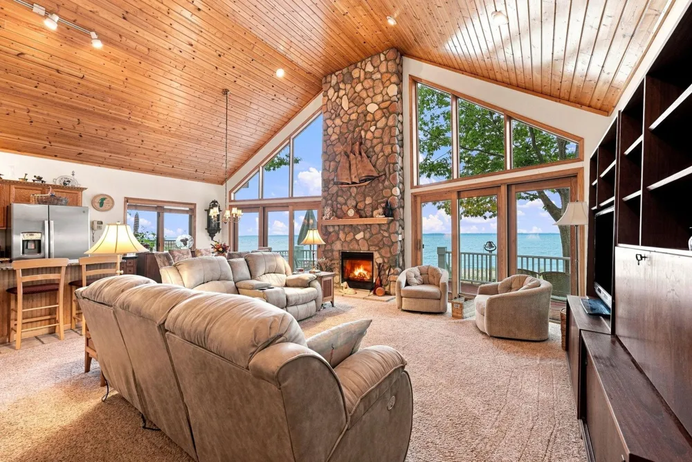 13700 Forest Beach Leelanau Township, MI 49654