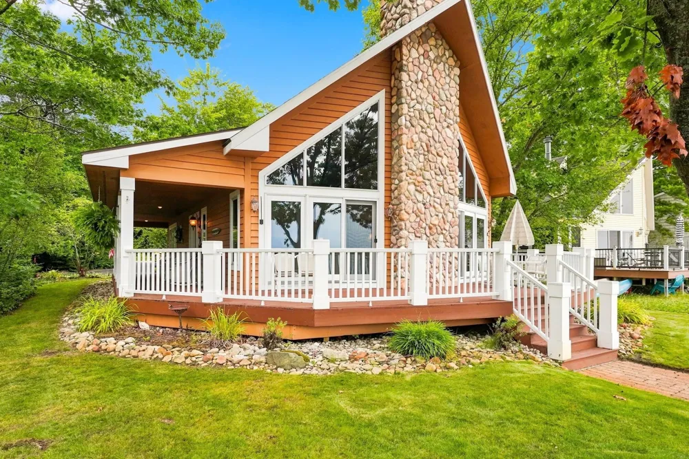 13700 Forest Beach Leelanau Township, MI 49654