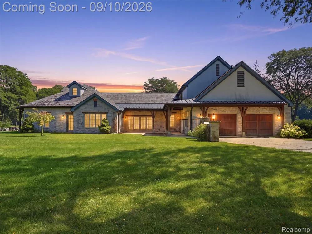 61400 Romeo Plank Road Ray Township, MI 48096
