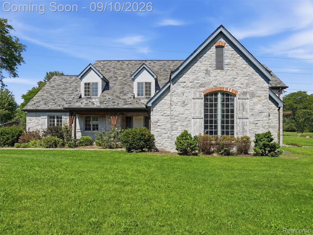 61400 Romeo Plank Road Ray Township, MI 48096