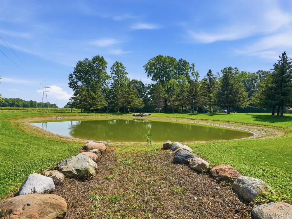 61400 Romeo Plank Road Ray Township, MI 48096