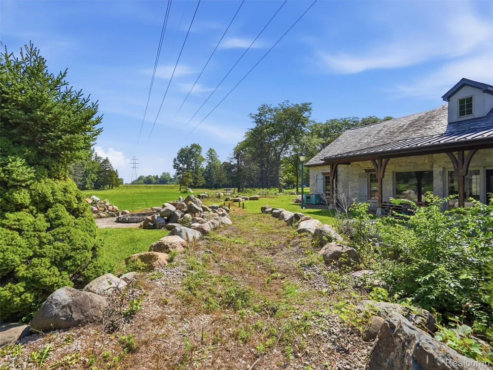 61400 Romeo Plank Road Ray Township, MI 48096