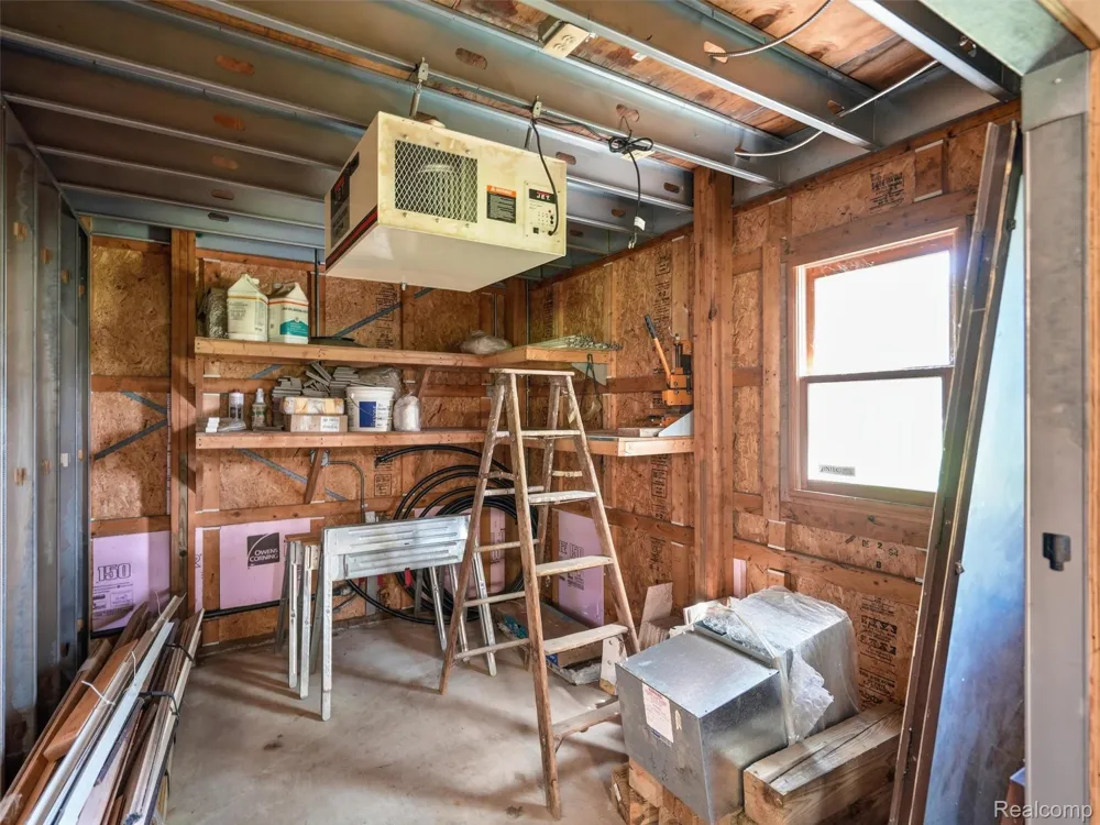 61400 Romeo Plank Road Ray Township, MI 48096