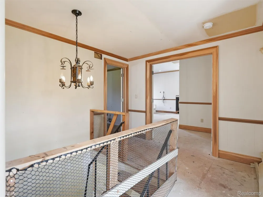 61400 Romeo Plank Road Ray Township, MI 48096