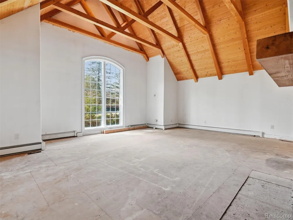 61400 Romeo Plank Road Ray Township, MI 48096