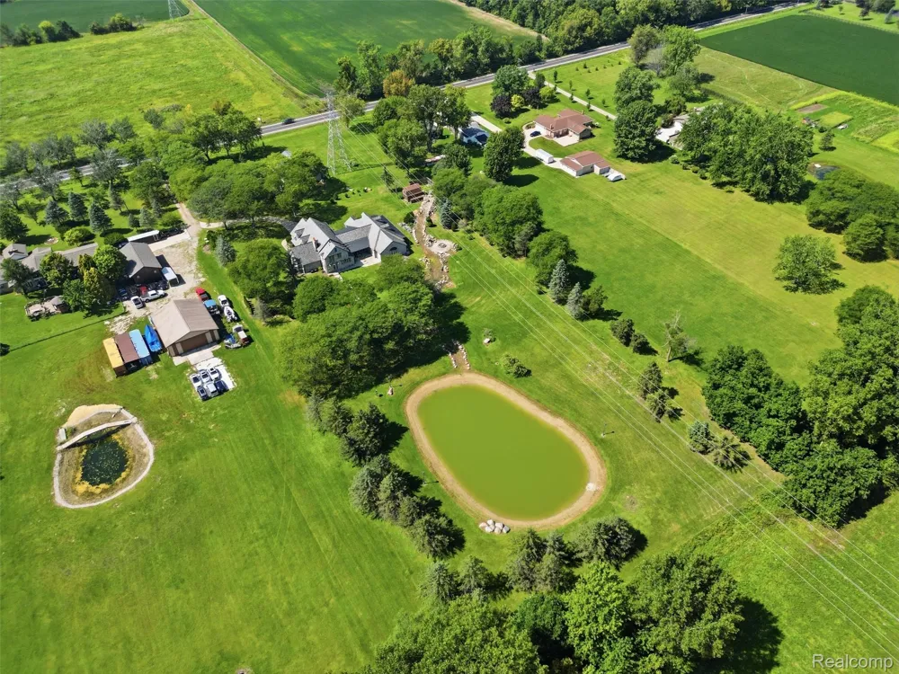 61400 Romeo Plank Road Ray Township, MI 48096