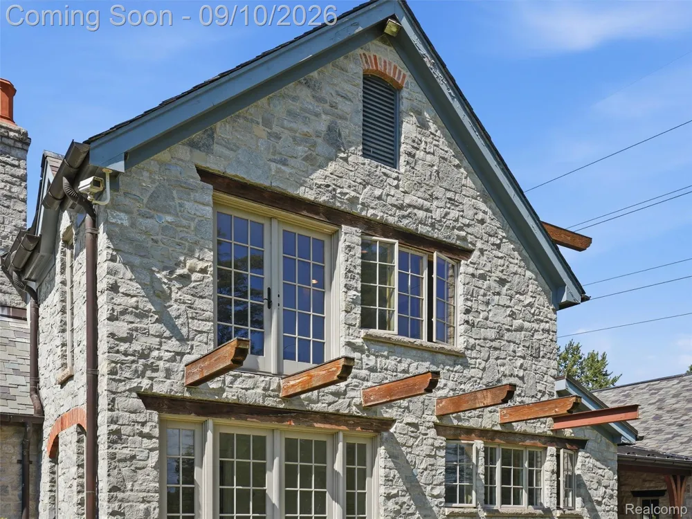 61400 Romeo Plank Road Ray Township, MI 48096