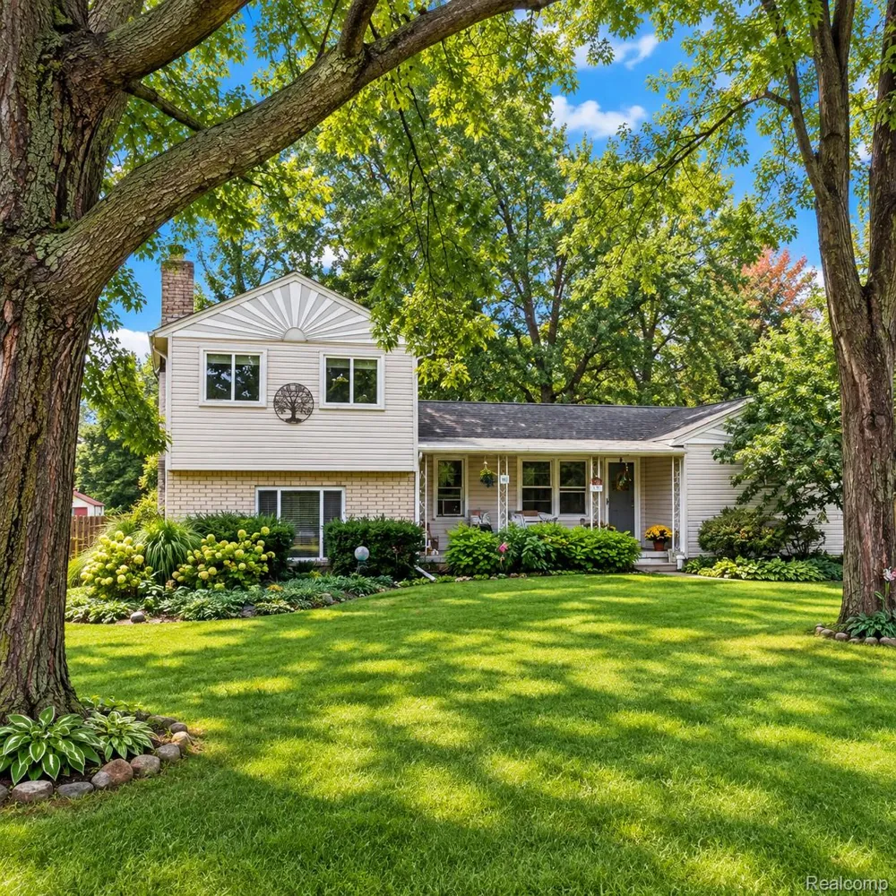 3262 Rockhaven Avenue Rochester Hills City, MI 48309