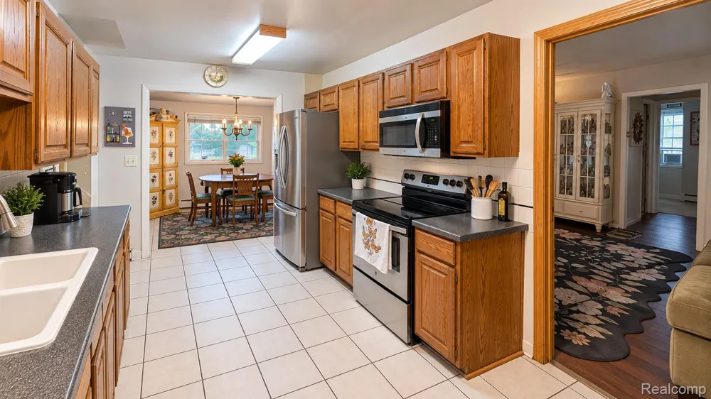 3262 Rockhaven Avenue Rochester Hills City, MI 48309