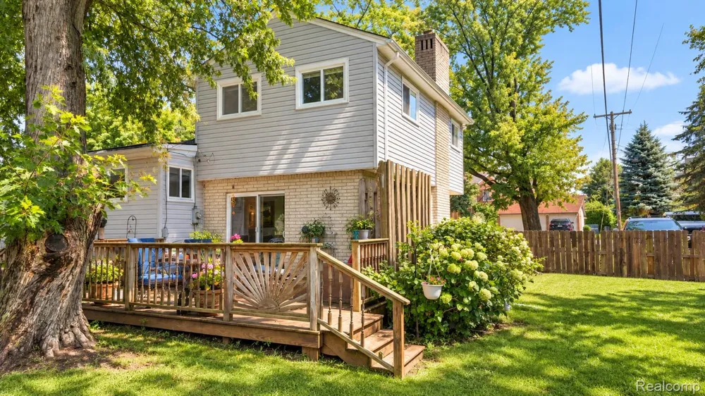 3262 Rockhaven Avenue Rochester Hills City, MI 48309