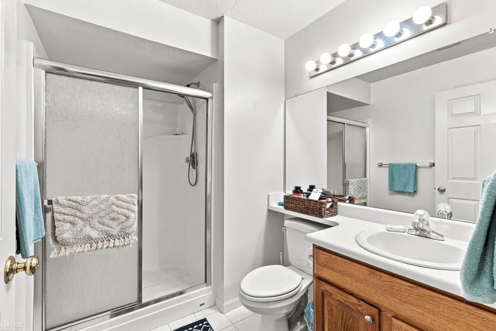 12226 Saint Andrews Way Fenton Charter Township, MI 48430