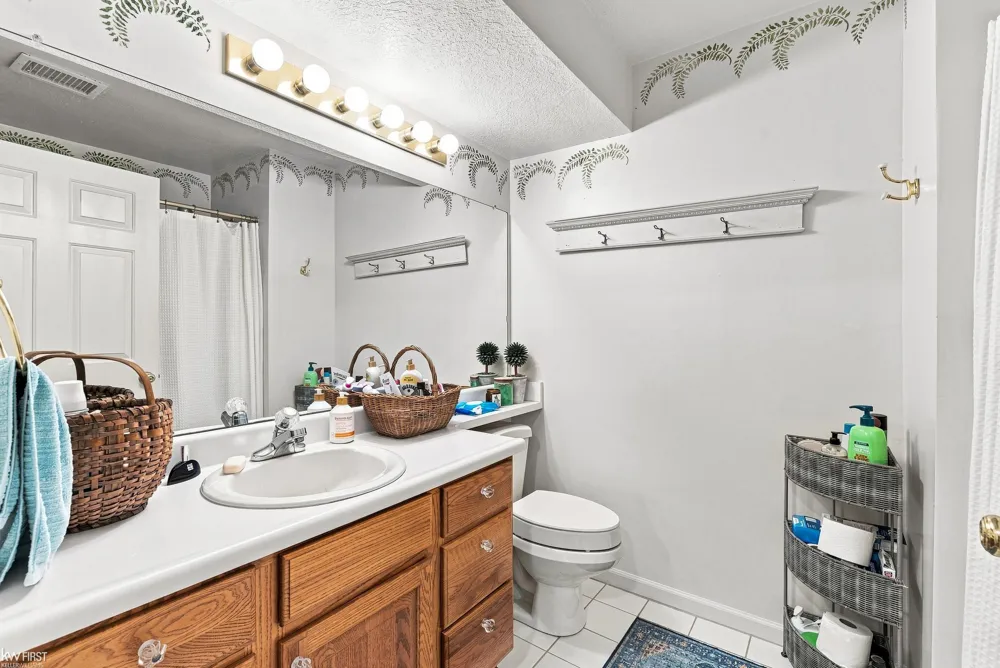 12226 Saint Andrews Way Fenton Charter Township, MI 48430