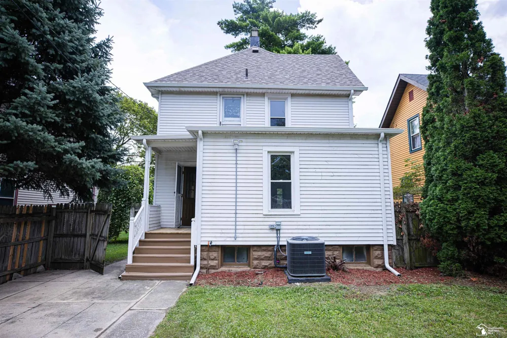 328 Union Street Monroe City, MI 48161