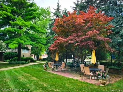 475 S Adams Road #19