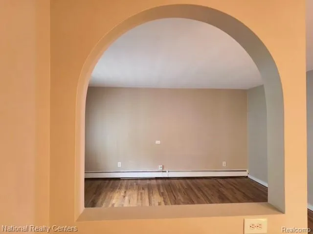 475 S Adams Road #19 Birmingham City, MI 48009