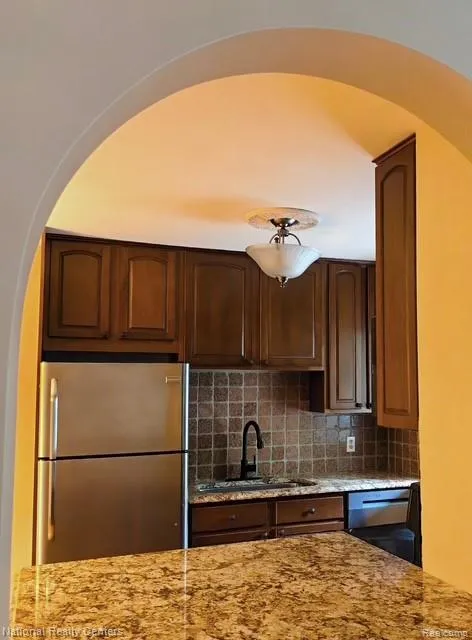 475 S Adams Road #19 Birmingham City, MI 48009