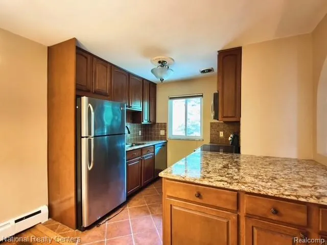 475 S Adams Road #19 Birmingham City, MI 48009