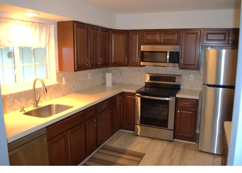 30831 Hunters #23 Farmington Hills City, MI 48334