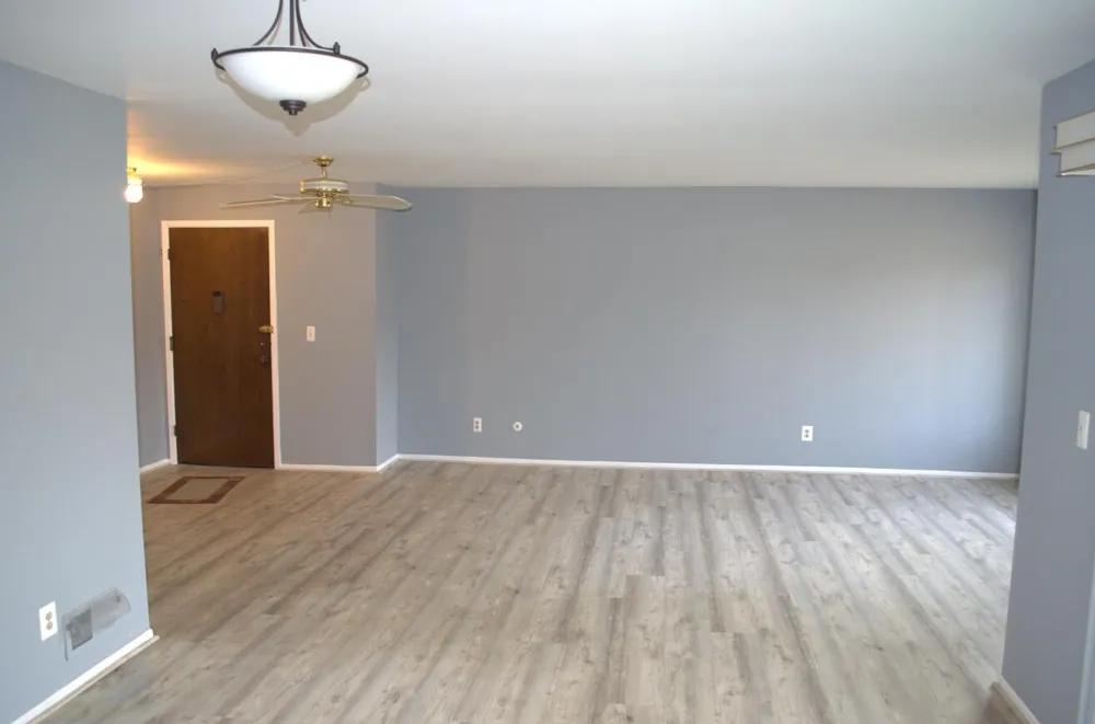 30831 Hunters #23 Farmington Hills City, MI 48334