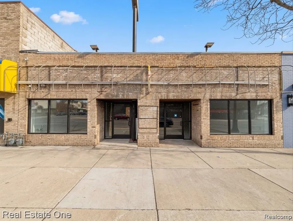 10425 W Warren Avenue Dearborn City, MI 48126