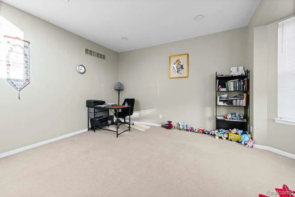 33868 Monterra Lane Sterling Heights City, MI 48312