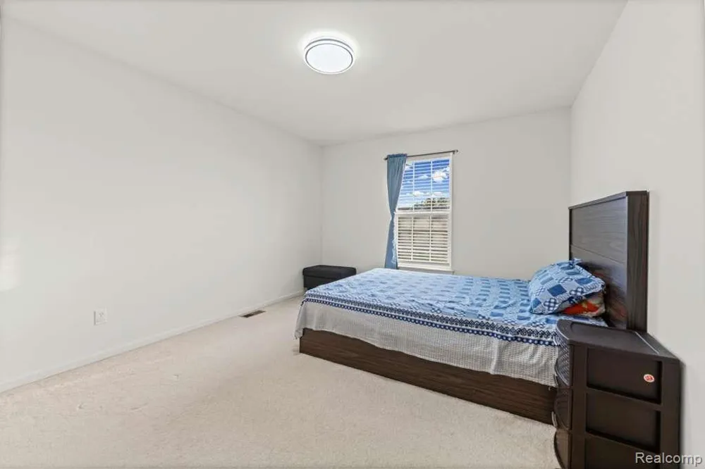 33868 Monterra Lane Sterling Heights City, MI 48312