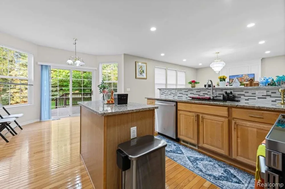 33868 Monterra Lane Sterling Heights City, MI 48312