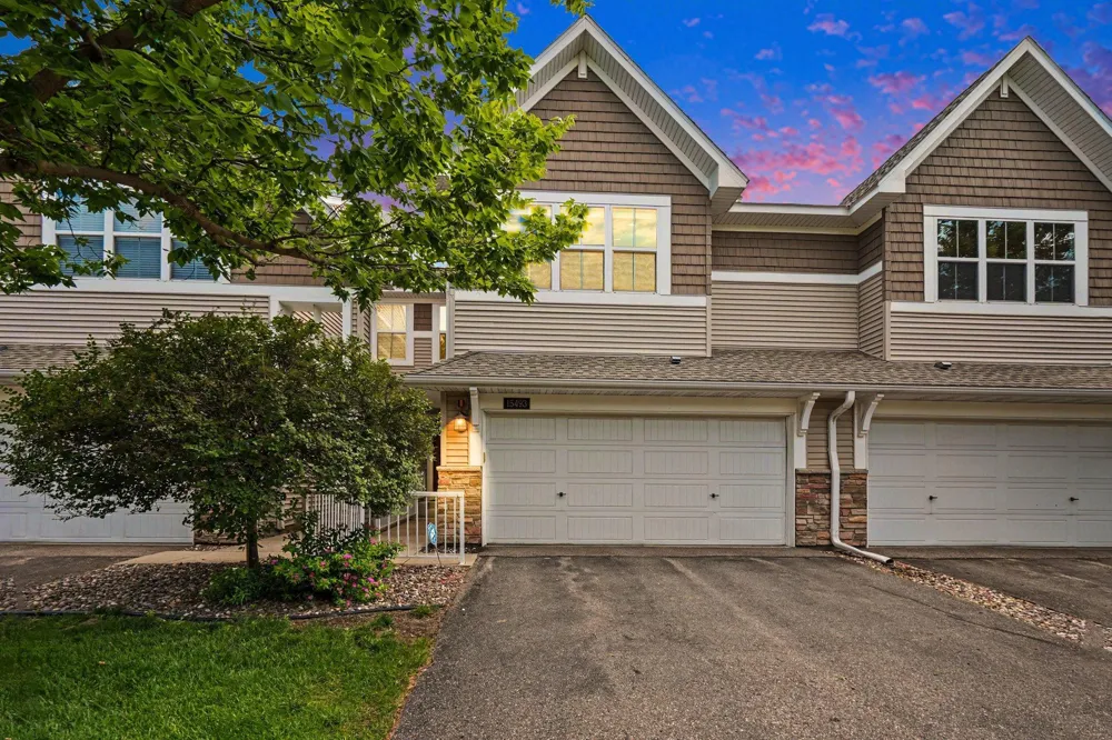 15493 June Grass Lane Eden Prairie, MN 55347