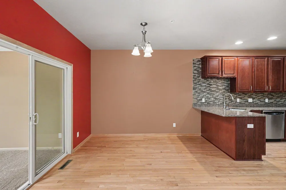 15493 June Grass Lane Eden Prairie, MN 55347