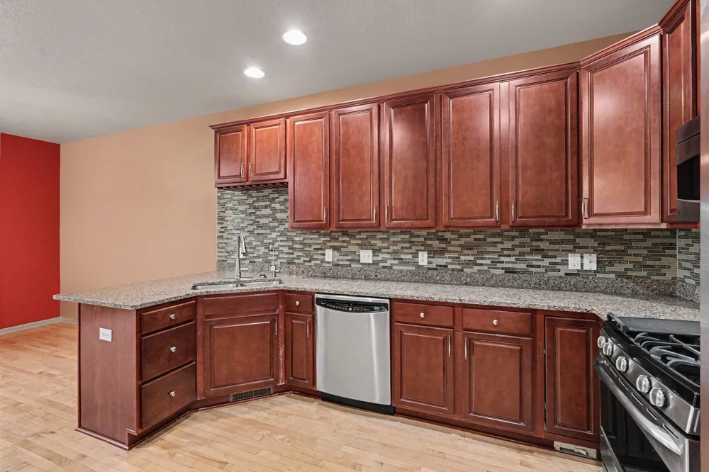 15493 June Grass Lane Eden Prairie, MN 55347