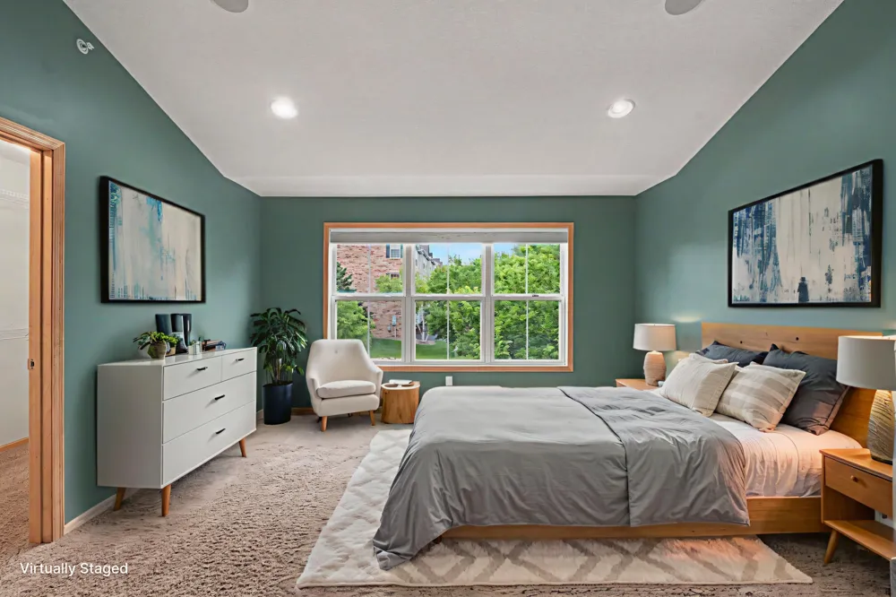 15493 June Grass Lane Eden Prairie, MN 55347