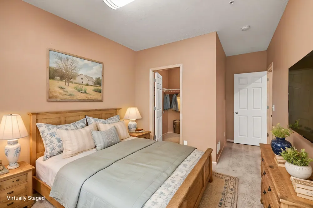 15493 June Grass Lane Eden Prairie, MN 55347