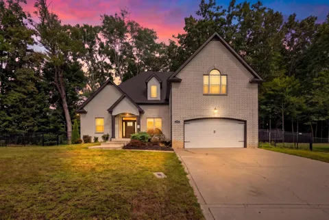 3298 Dabney Ln