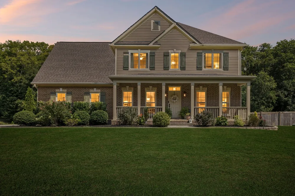 1394 Theta Pike Columbia, TN 38401