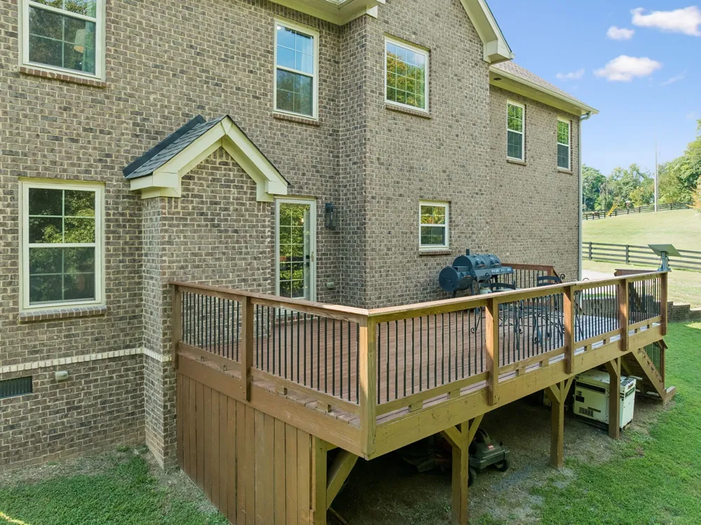 1394 Theta Pike Columbia, TN 38401