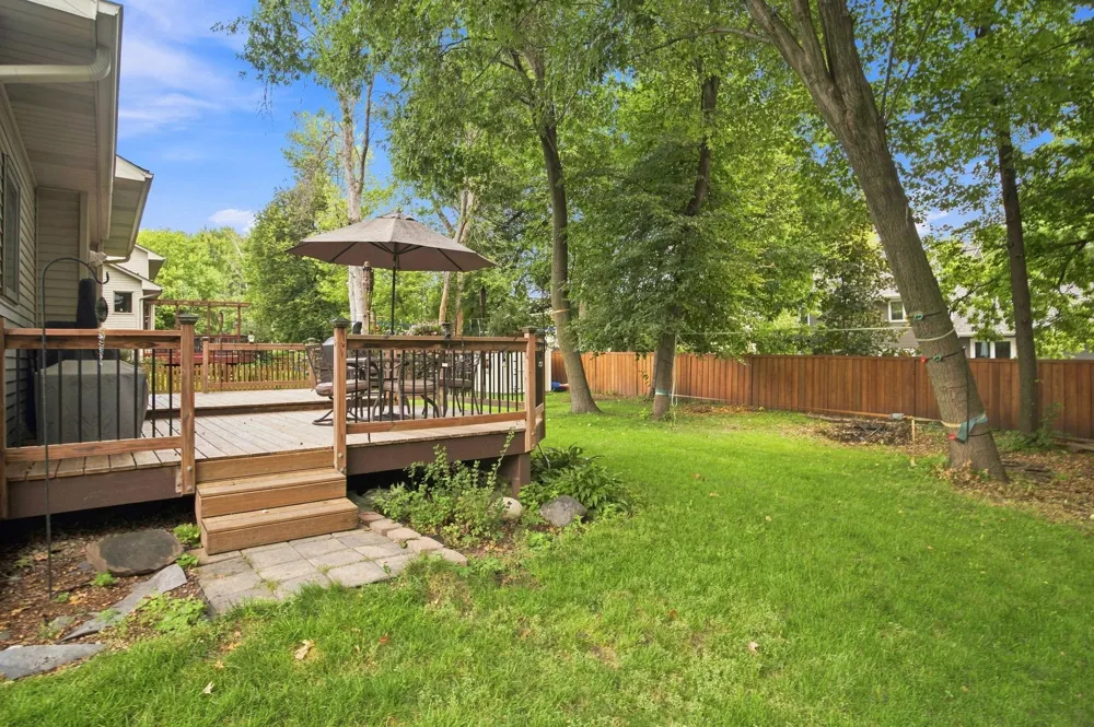 14631 Meadowood Drive Savage, MN 55378