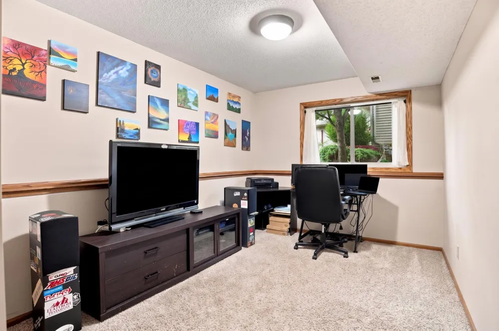 14631 Meadowood Drive Savage, MN 55378