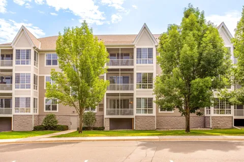 100 Clydesdale Trail #127