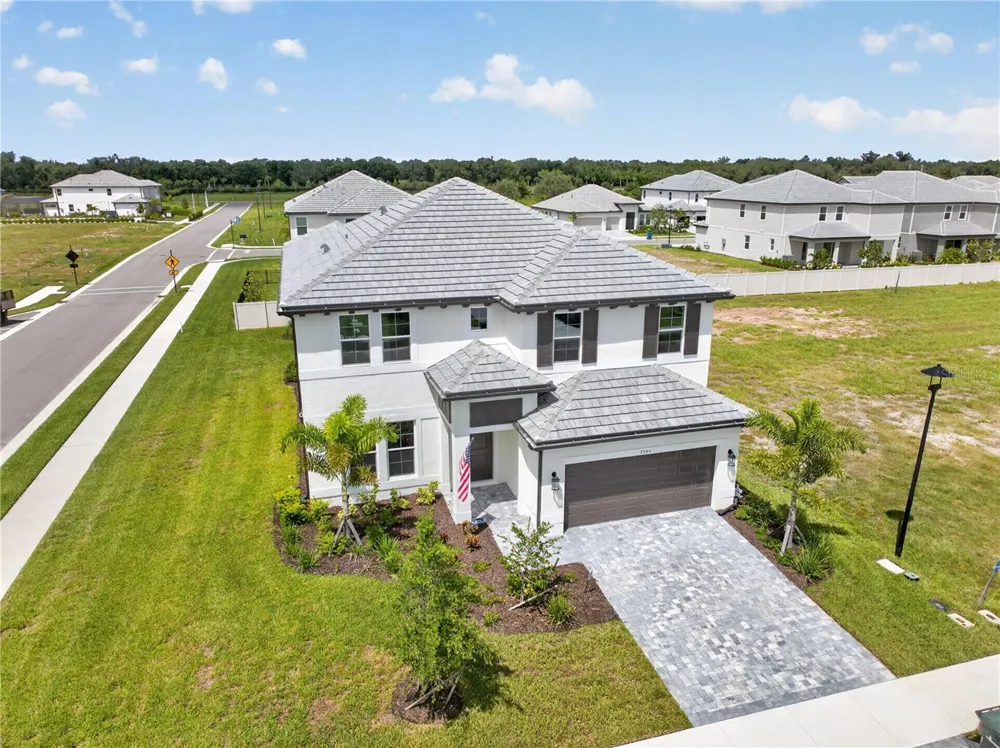 7595 SEAHAWK AVENUE Sarasota, FL 34241