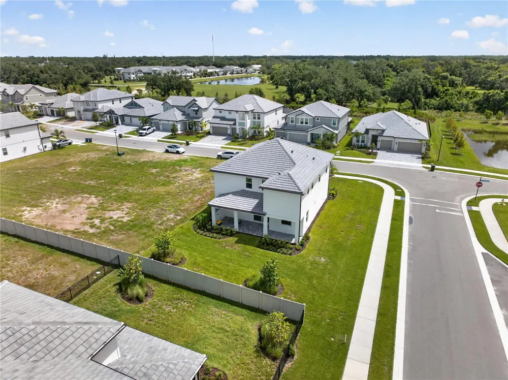 7595 SEAHAWK AVENUE Sarasota, FL 34241