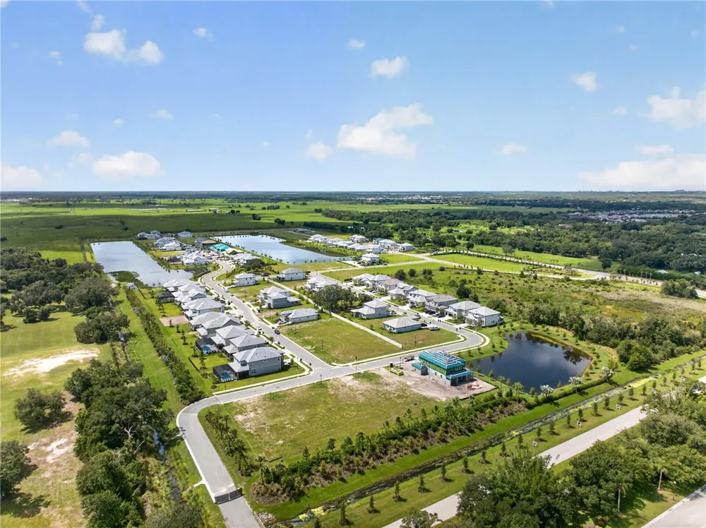 7595 SEAHAWK AVENUE Sarasota, FL 34241