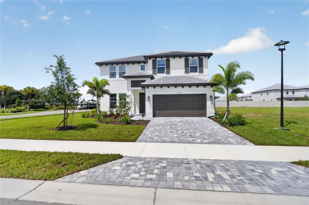 7595 SEAHAWK AVENUE Sarasota, FL 34241