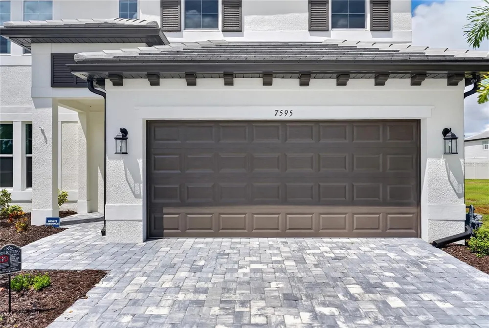 7595 SEAHAWK AVENUE Sarasota, FL 34241