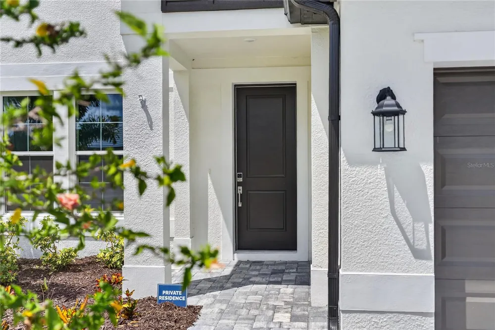 7595 SEAHAWK AVENUE Sarasota, FL 34241