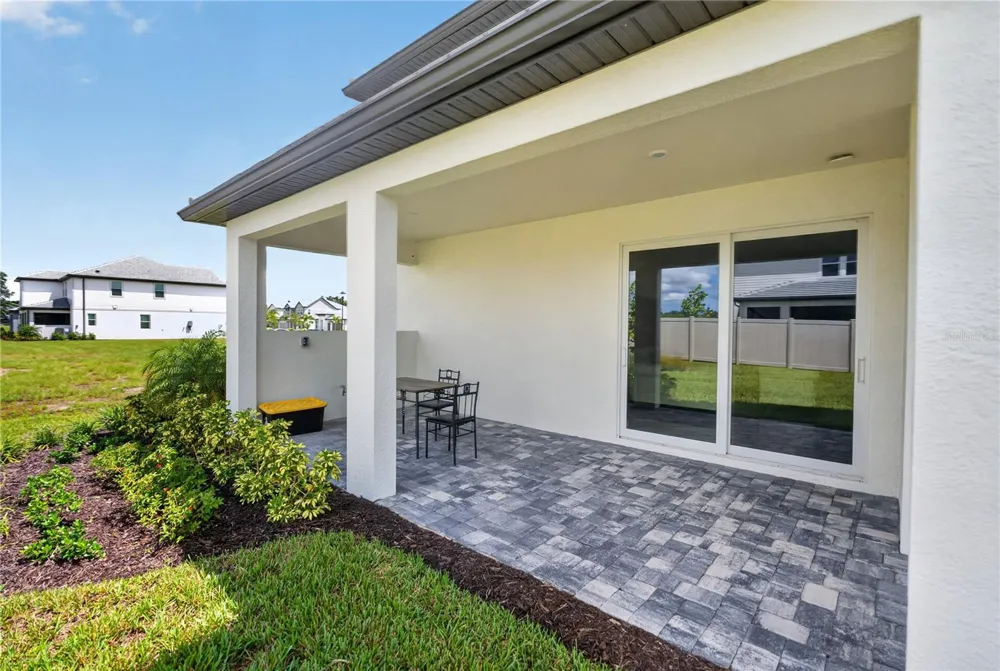 7595 SEAHAWK AVENUE Sarasota, FL 34241