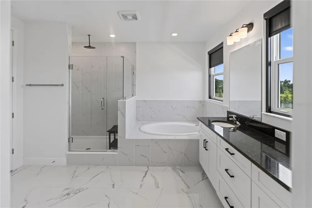 7595 SEAHAWK AVENUE Sarasota, FL 34241